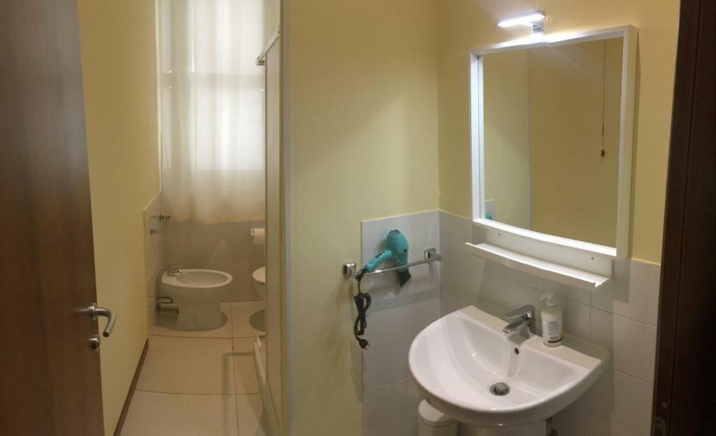Hotel Piramide Reggio Emilia Eksteriør bilde